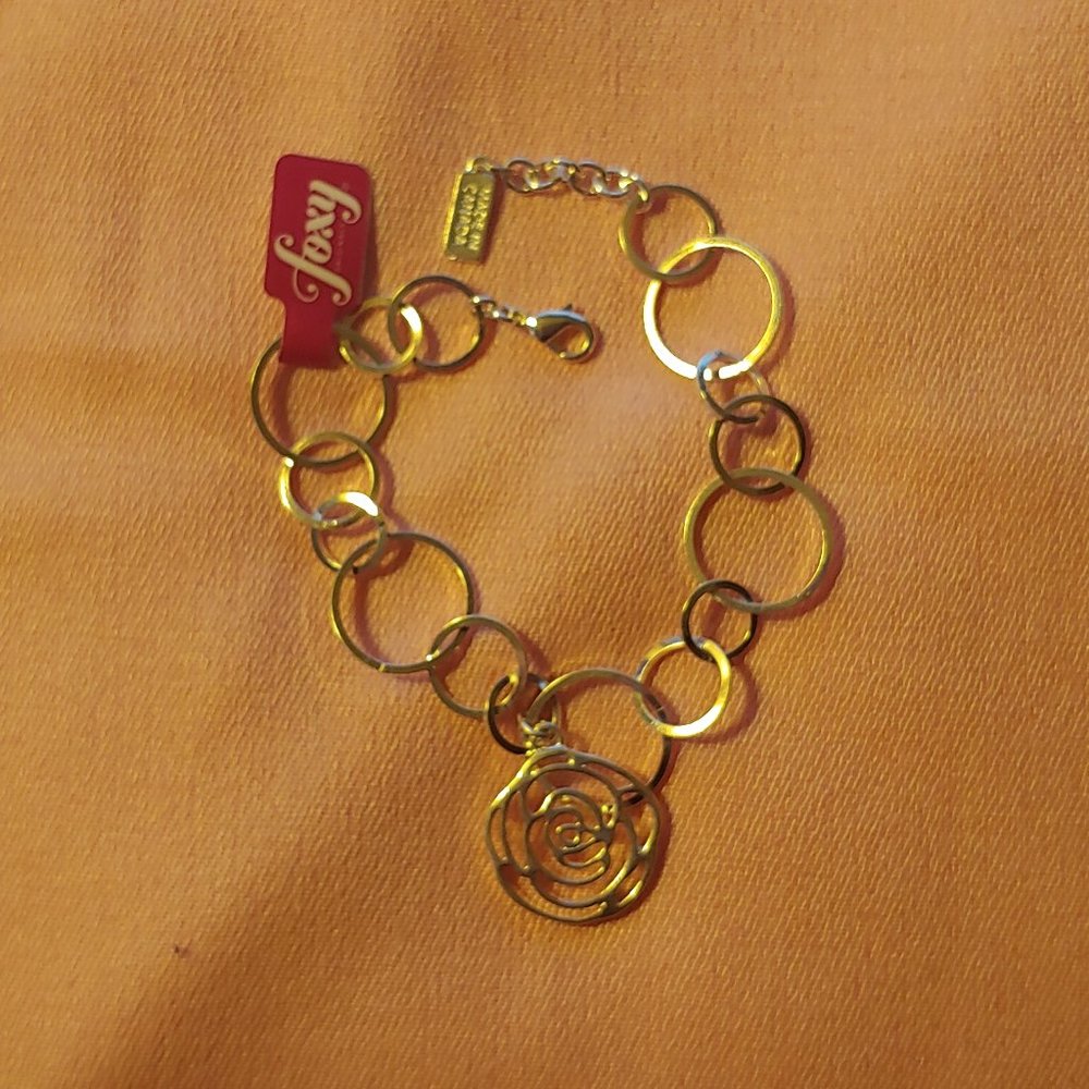 NWT Foxy Originals Silvertone Rose Charm Bracelet